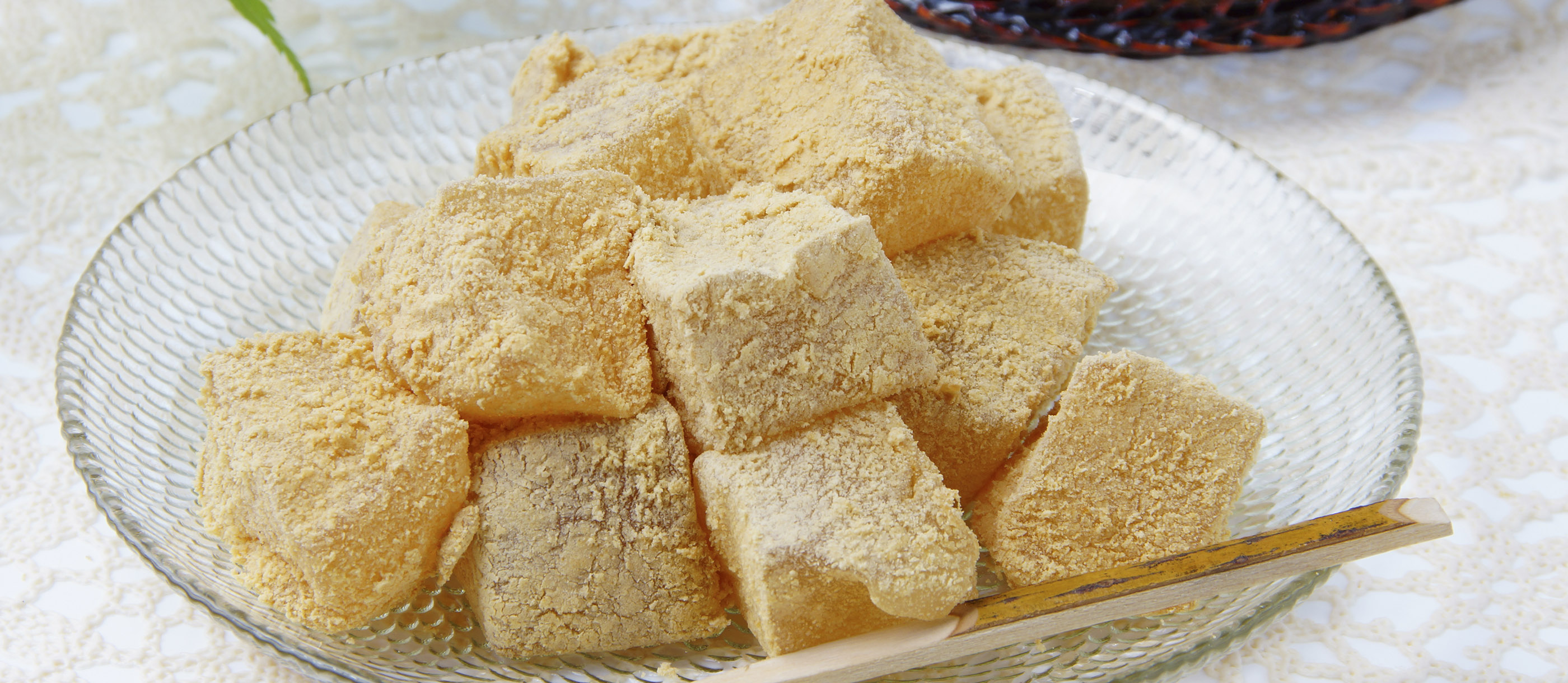 Warabimochi | Traditional Dessert From Kansai Region, Japan