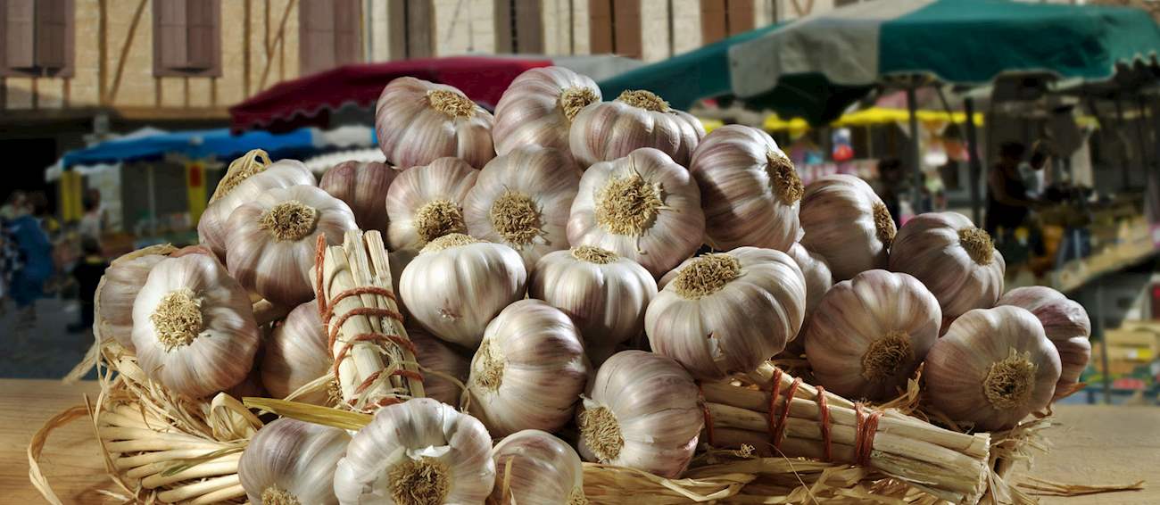 Ail Rose de Lautrec | Local Garlic From Lautrec, France | TasteAtlas