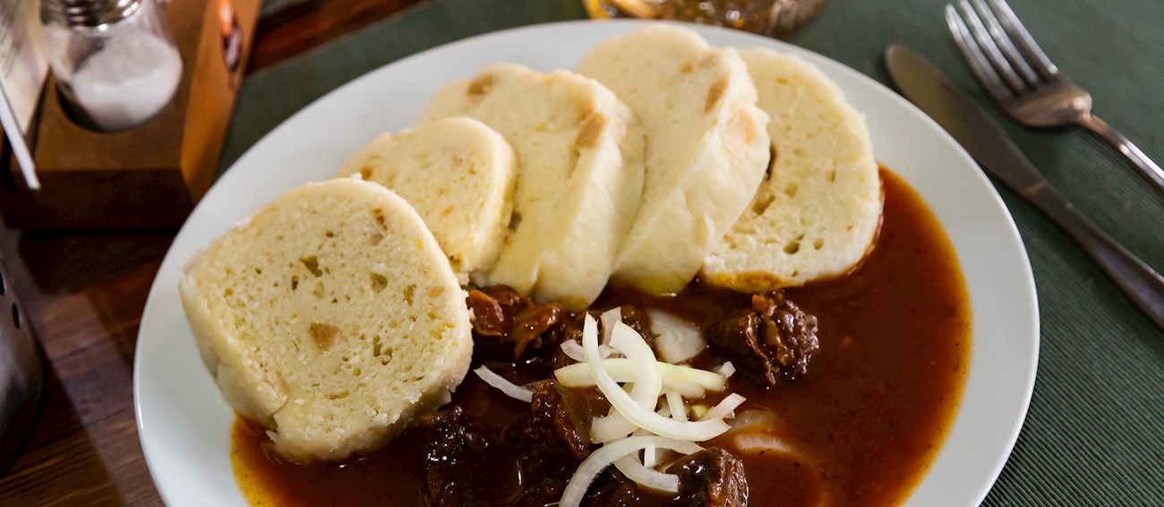 Böhmische Knödel | Traditional Dumplings From Austria, Central Europe