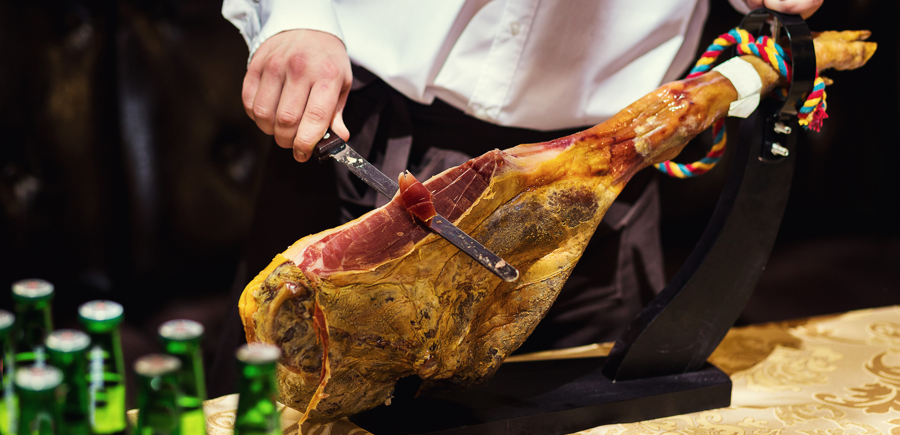 Bøje Bære kylling 10 Most Popular Spanish Cured Hams - TasteAtlas