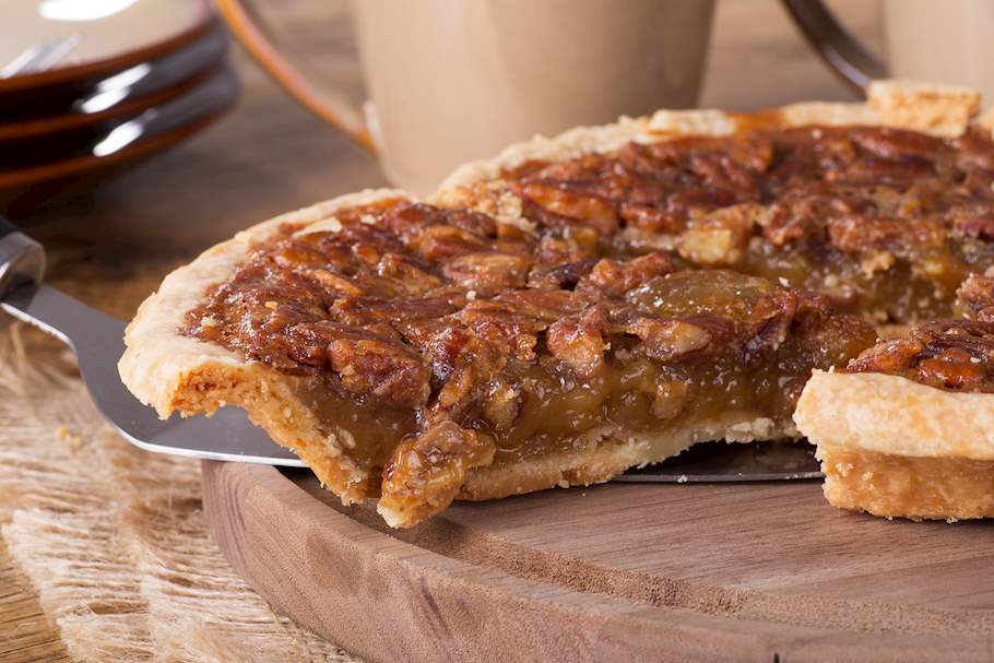 Bourbon Pecan Pie Authentic Recipe | TasteAtlas