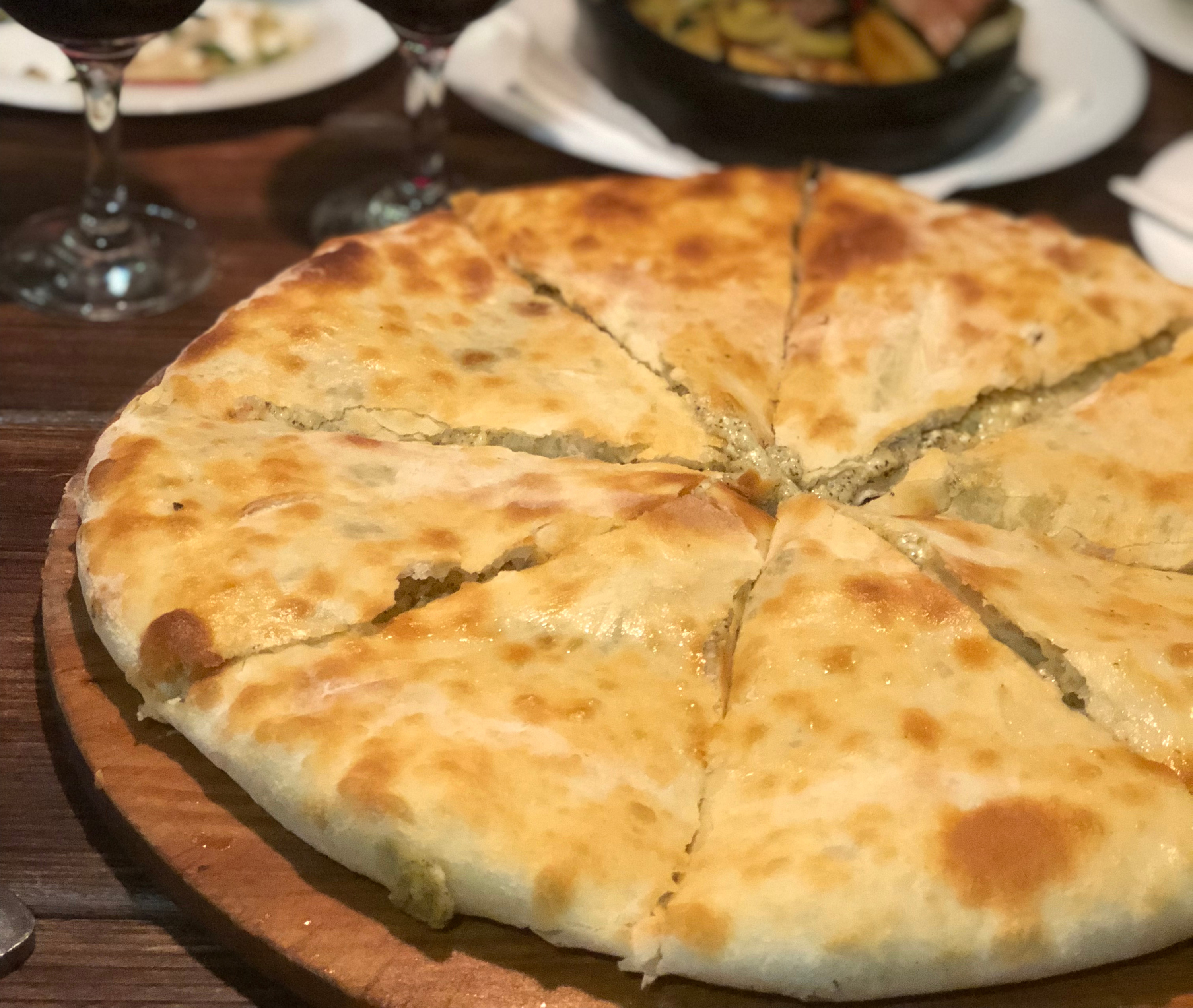 Svaneti khachapuri, другая подача